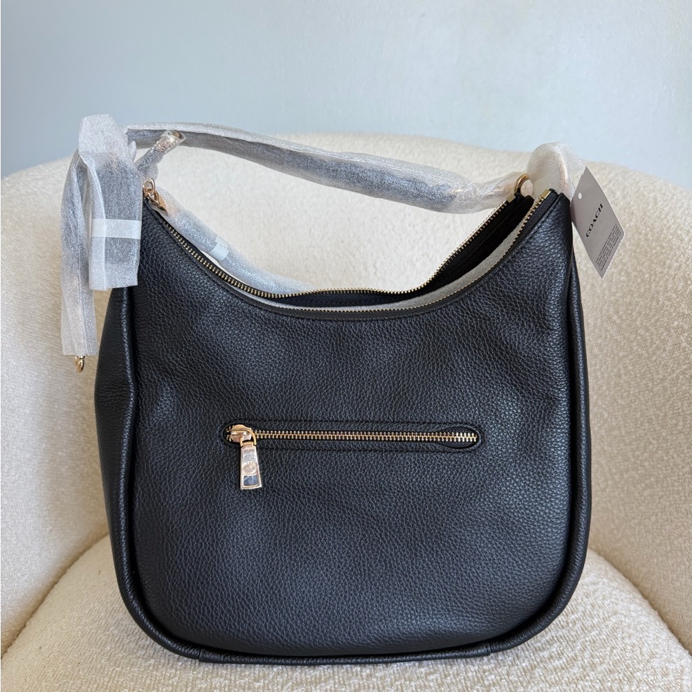Coach Jules Hobo - Picture 3 of 5